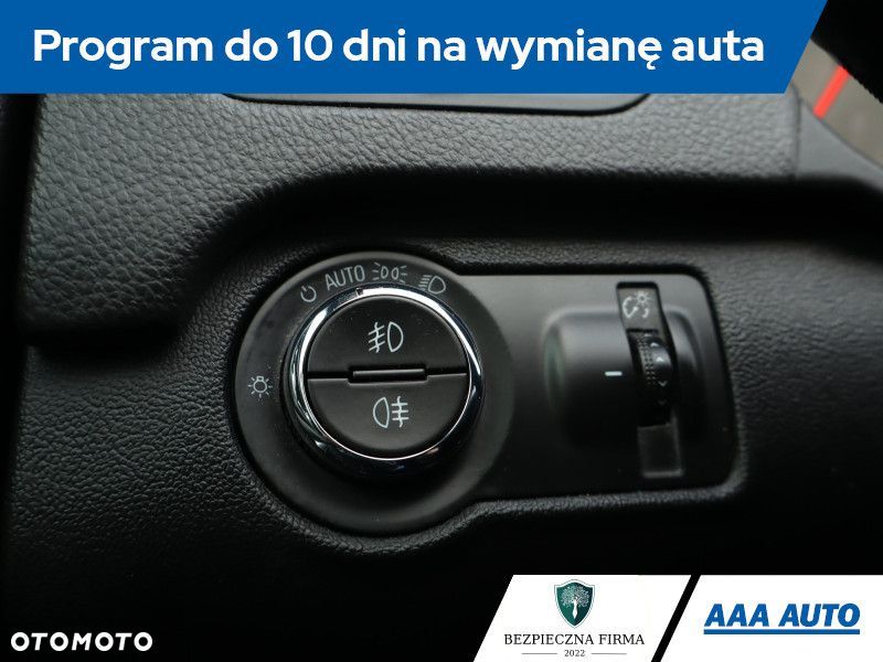Opel Insignia - 20