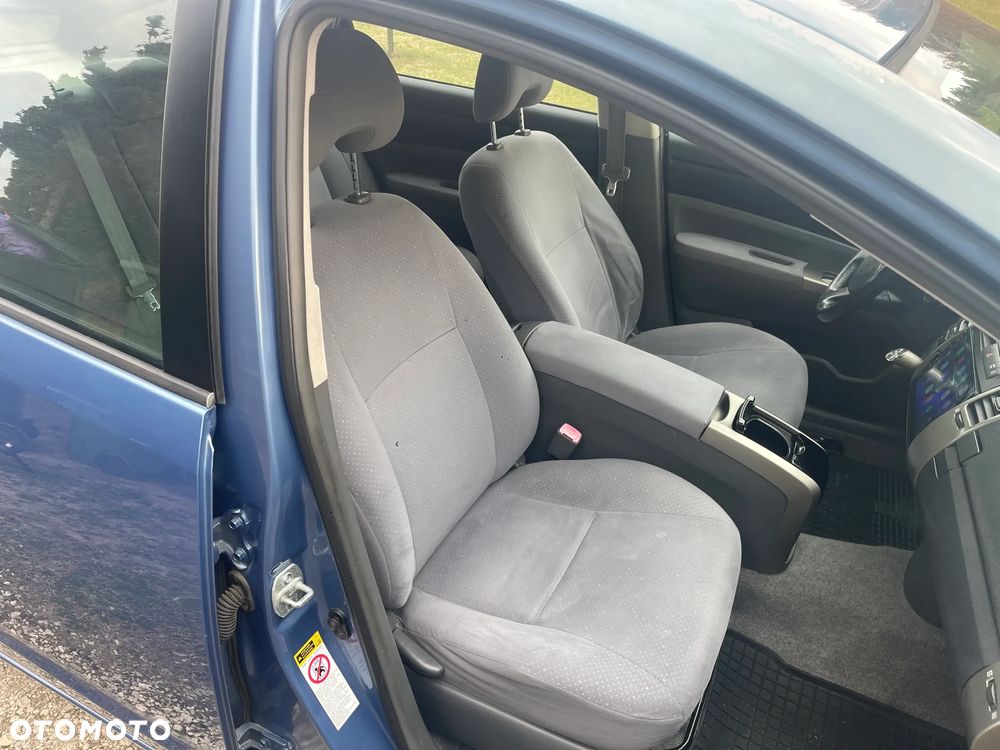 Toyota Prius 1.5 VVT-i Sol - 4