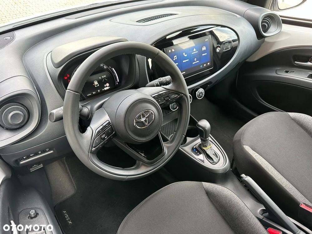 Toyota Aygo X S-CVT Play - 15