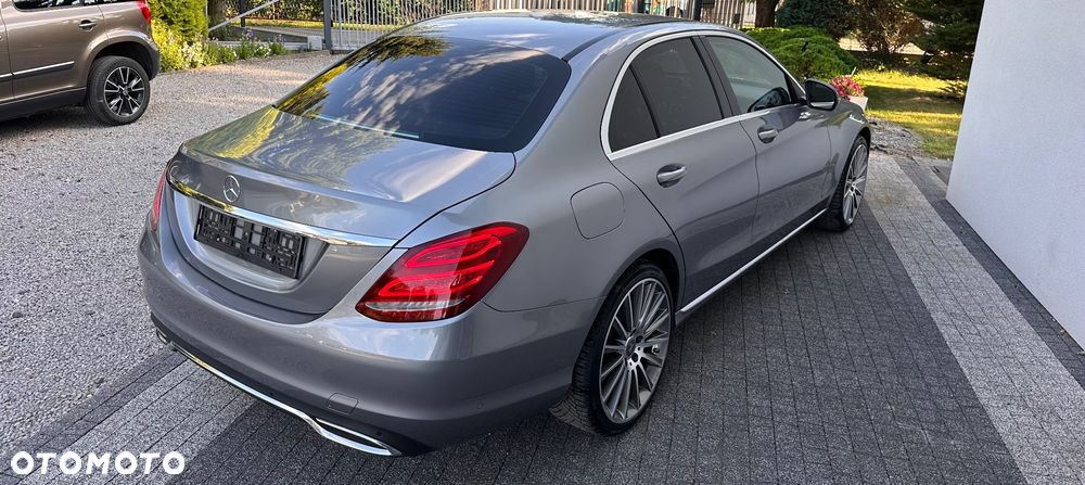 Mercedes-Benz Klasa C 180 7G-TRONIC - 12