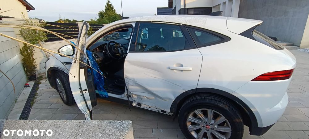 Jaguar E-Pace D150 S - 15