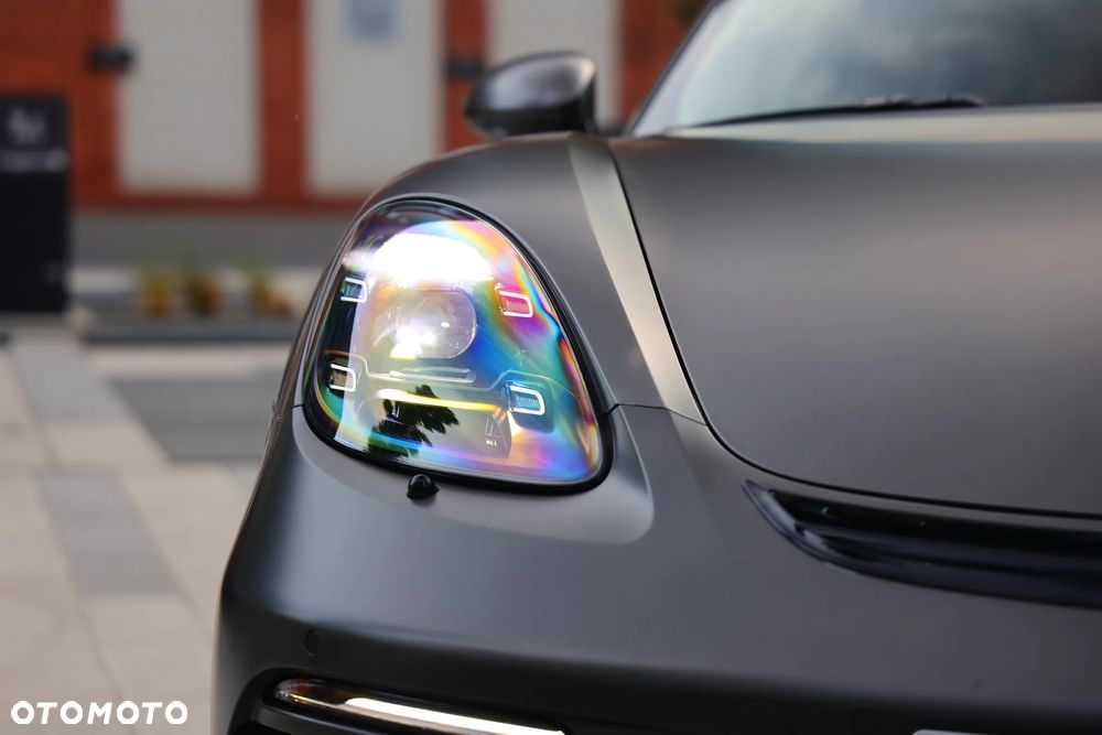Porsche 718 Cayman - 19