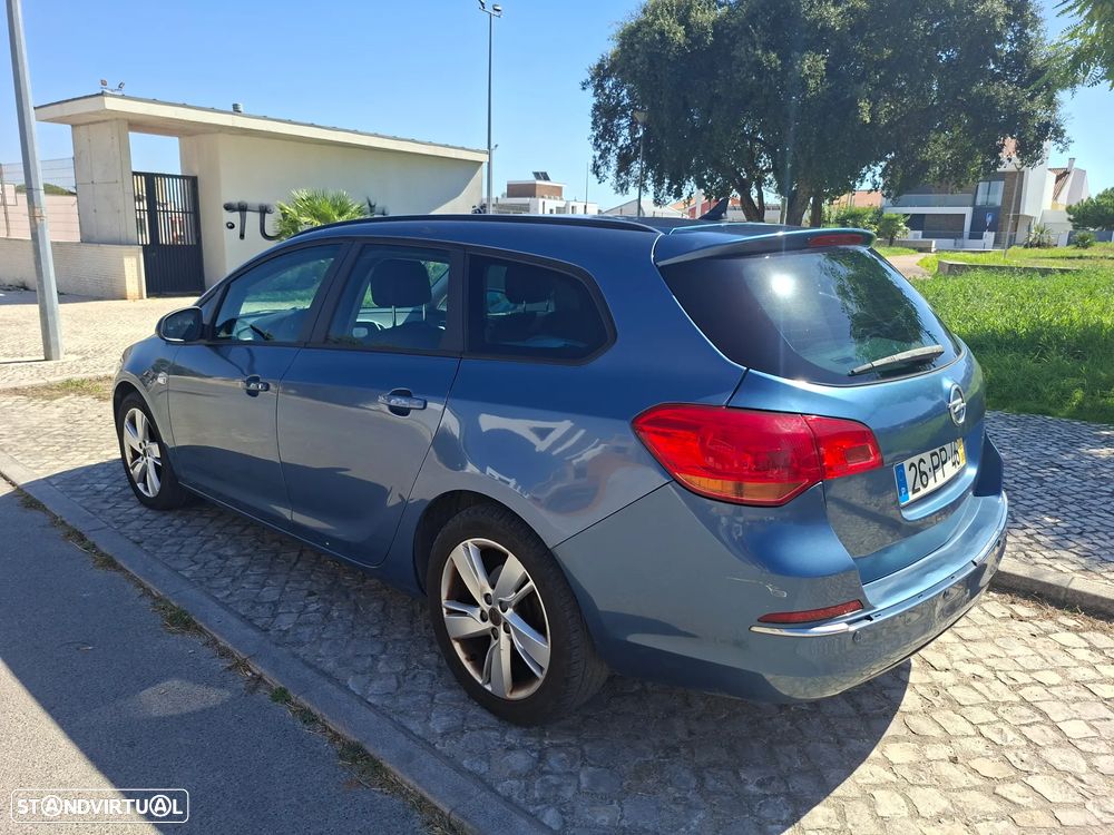 Opel Astra Sports Tourer 1.3 CDTI DPF Sports Tourer Edition - 4