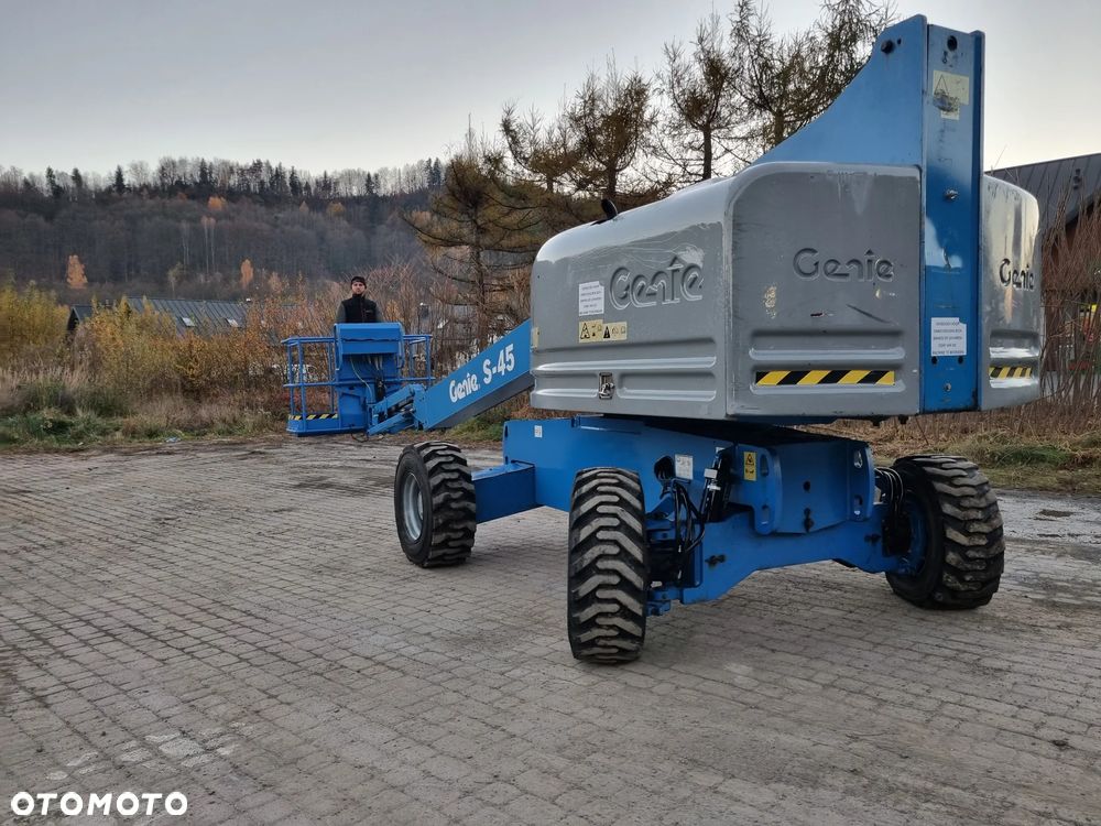 Genie S-45 Zwyżka Podnośnik Teleskopowy terenowy 4x4 wysokość 16 m Silnik DEUTZ jak Nowa IMPORT NORWEGIA 2009r Spalinowo- elektryczna Zadbana. Zero luzów wycieków! Okazja! 2 x Sterowanie maszyną góra i dół - 40