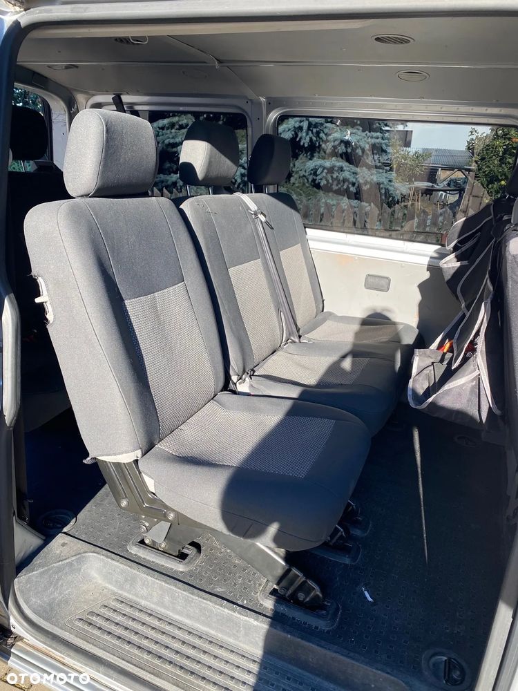 Volkswagen Transporter - 8