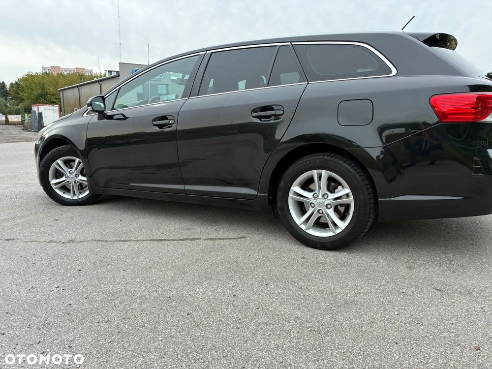 Toyota Avensis 2.0 D-4D Active - 2