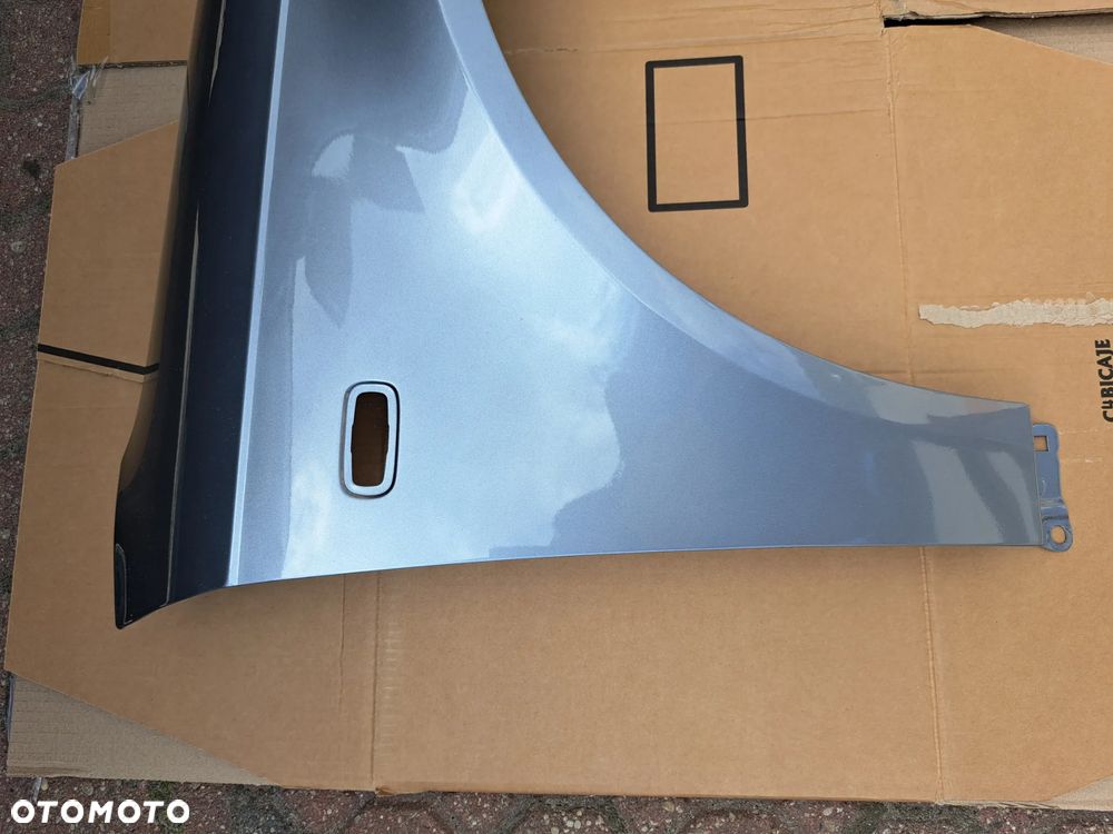 Błotnik AUDI A4 B7 LY7G (Quartz Gray Metalic  kwarcowy szary) prawy przód do modeli sedan kombi od 2004 do 2007 - 2