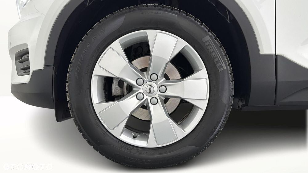 Volvo XC 40 T3 Momentum Pro - 20