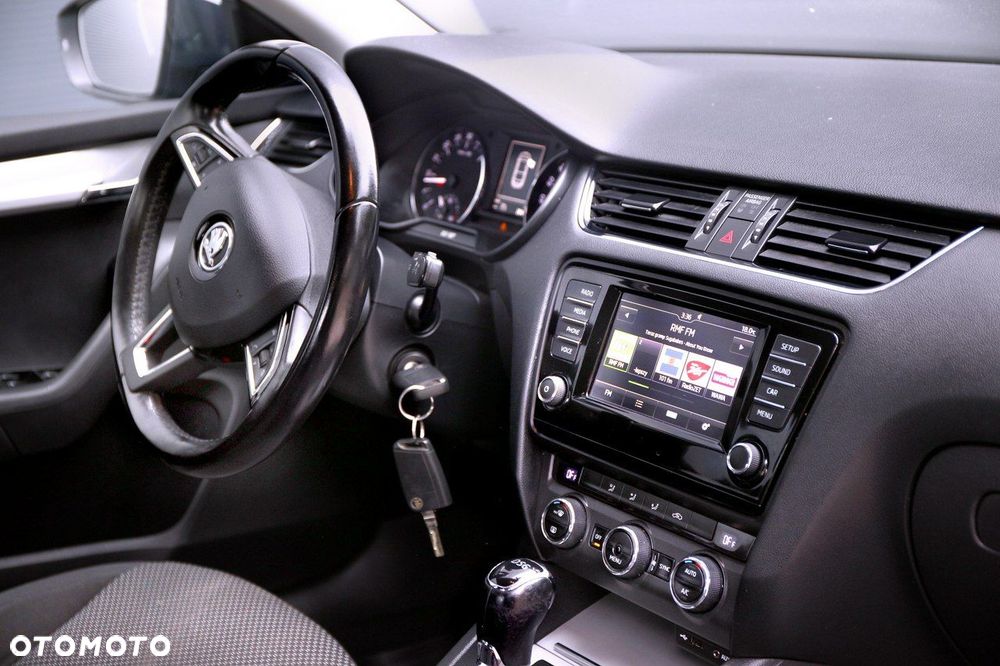 Skoda Octavia 2.0 TDI Edition DSG - 10