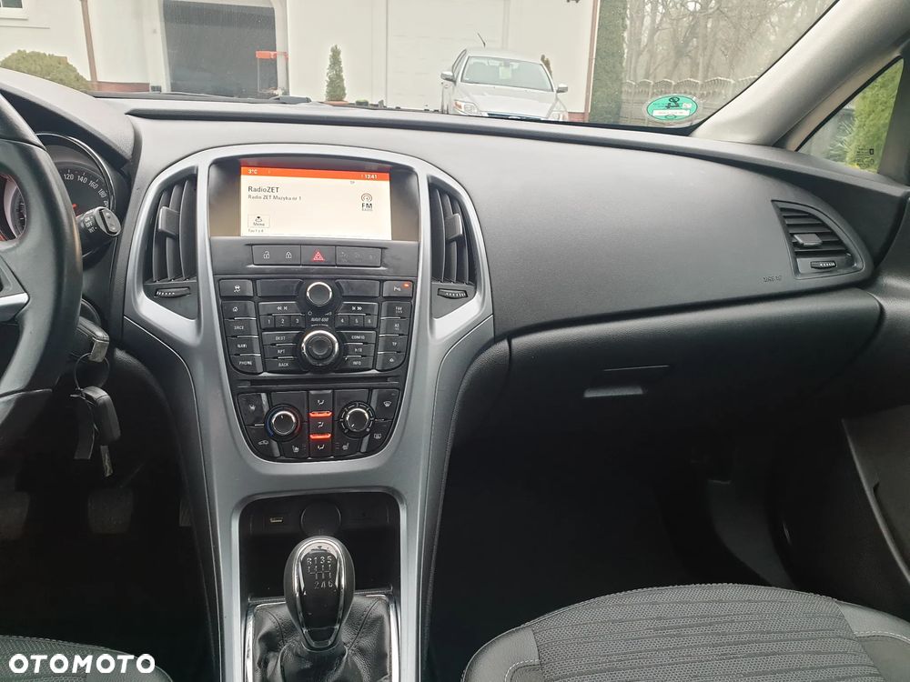 Opel Astra 1.4 Turbo 150 Jahre - 19