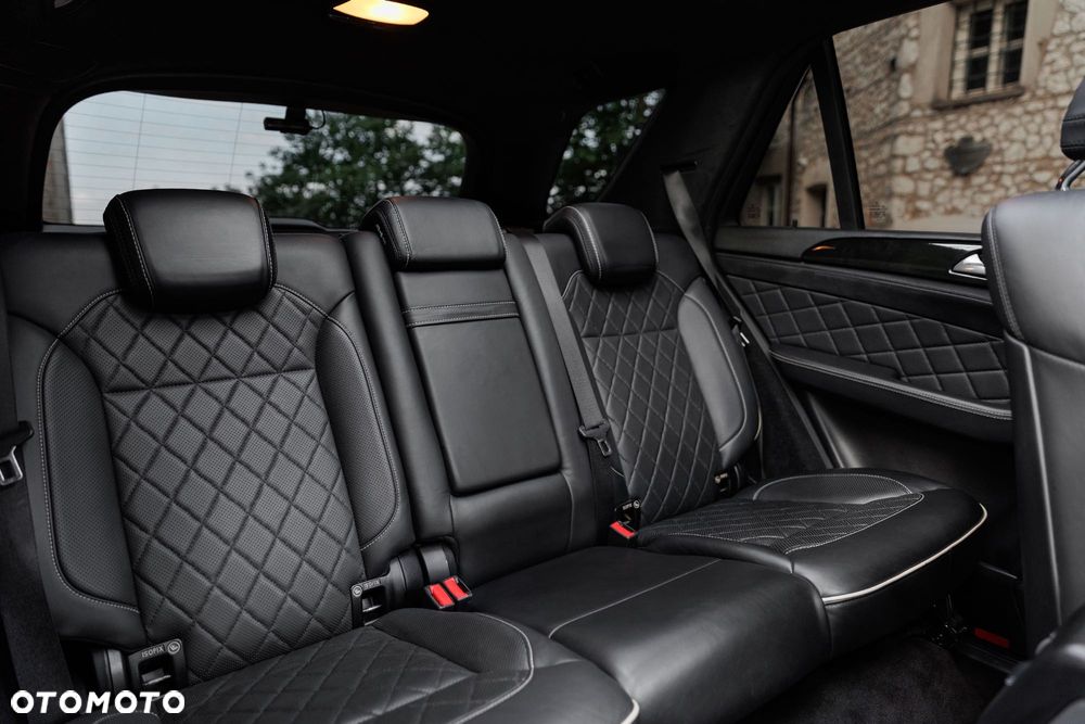 Mercedes-Benz ML - 7