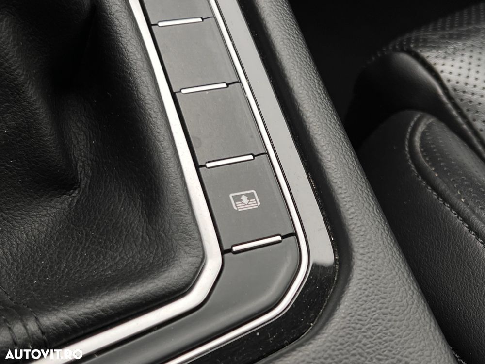 Volkswagen Passat 2.0 TDI BlueMotion Technology Highline - 18