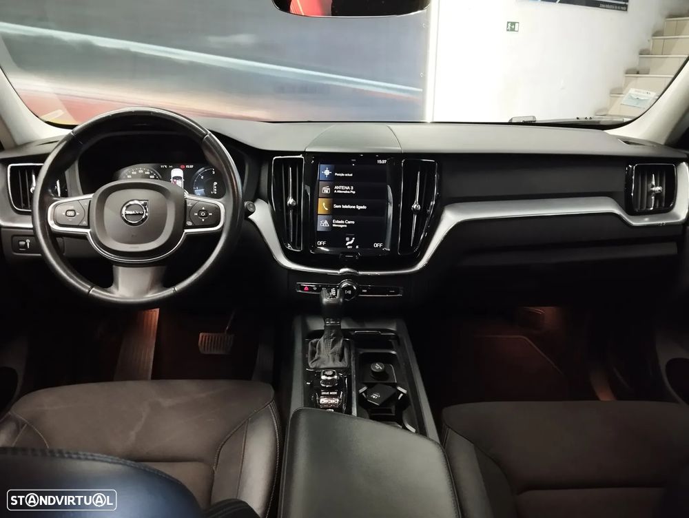 Volvo XC 60 2.0 D4 Momentum Plus Geartronic - 14