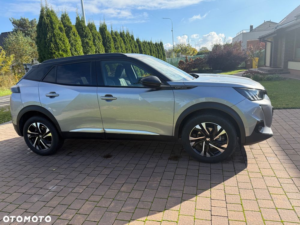 Peugeot 2008 1.2 PureTech GT Line S&S - 9