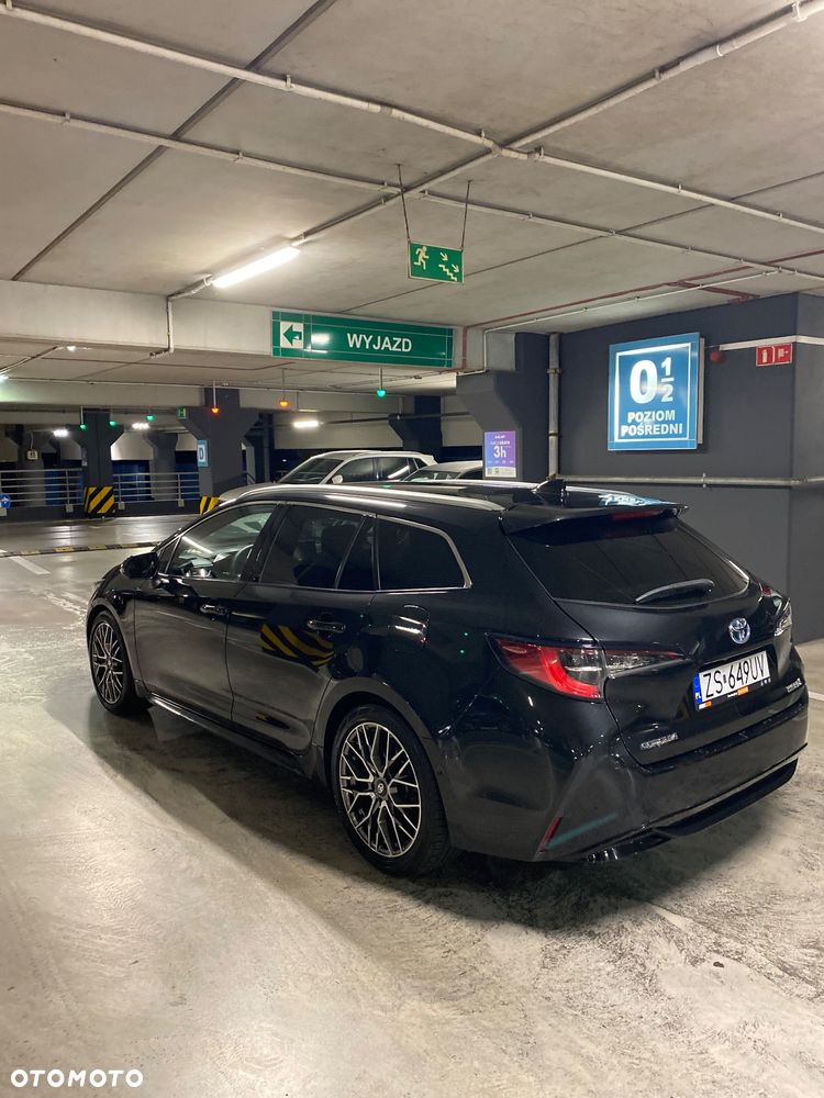 Toyota Corolla 2.0 Hybrid Executive - 5