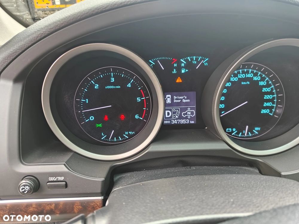 Toyota Land Cruiser - 17