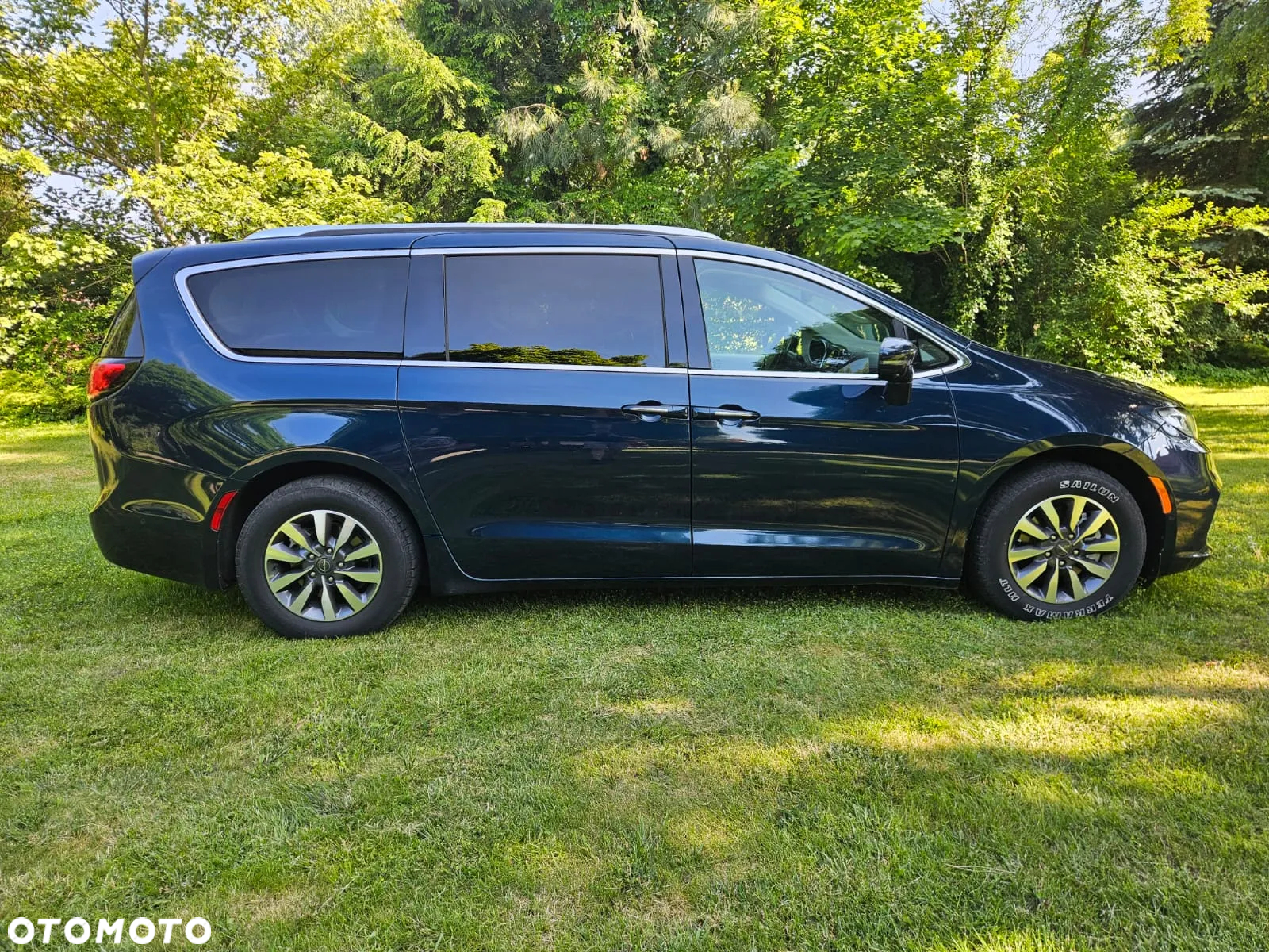 Chrysler Pacifica - 9
