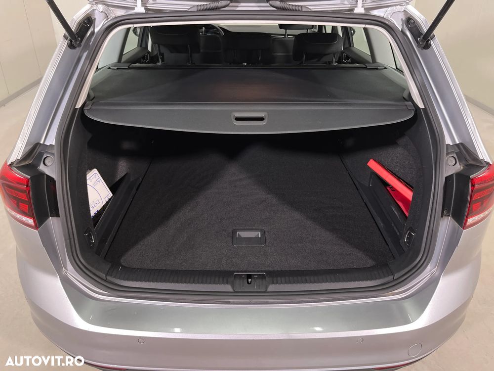 Volkswagen Passat 2.0 TDI DSG Comfortline - 13