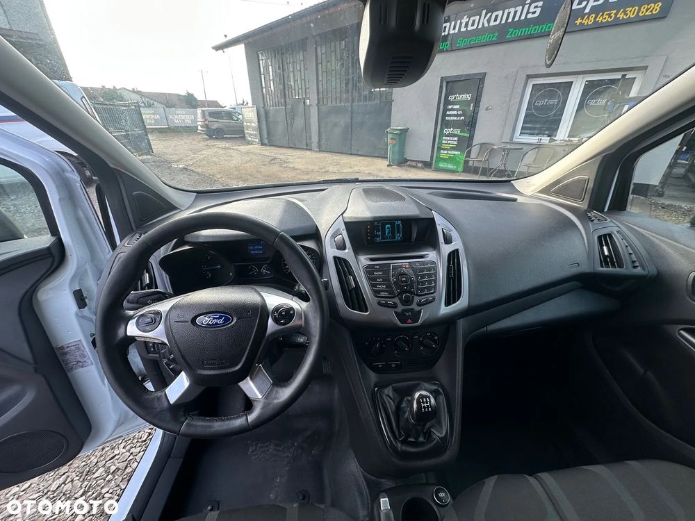 Ford Transit Connect - 13