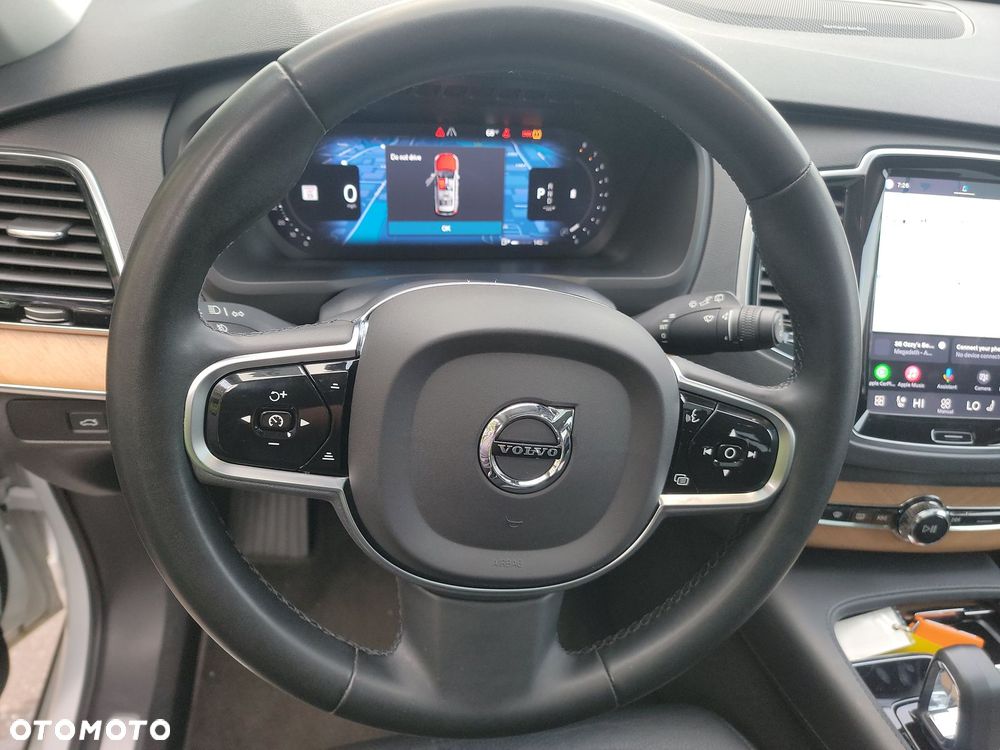 Volvo XC 90 - 8