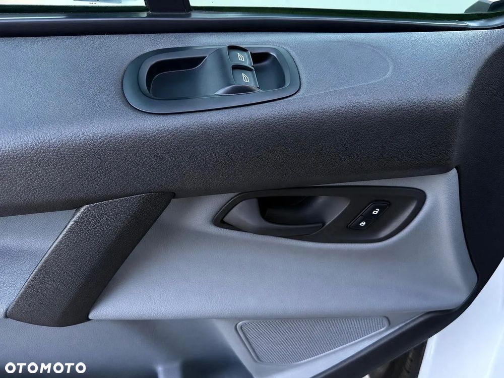 Ford Transit Coustom - 13