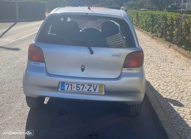 Toyota Yaris - 8