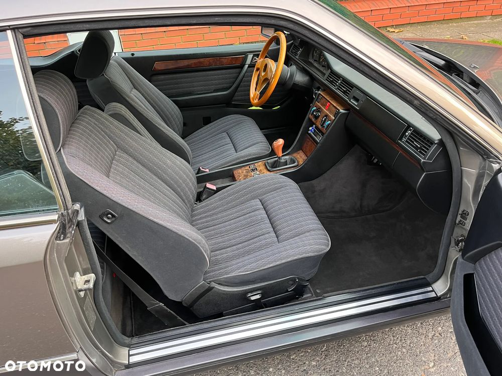 Mercedes-Benz W124 (1984-1993) - 7