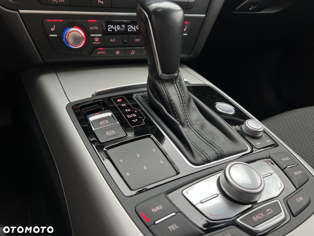 Audi A6 Avant 2.0 TDI Ultra S tronic - 16