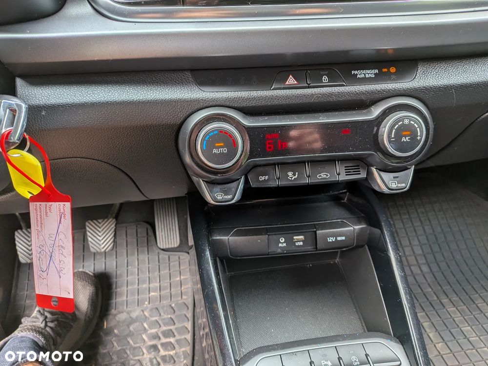 Kia Rio 1.2 Business Line - 25