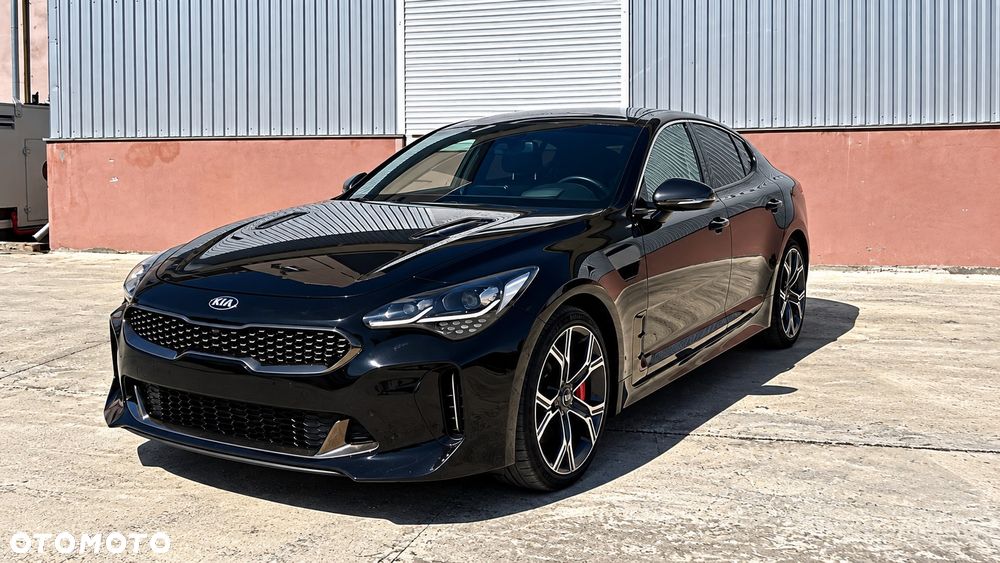 Kia Stinger - 2