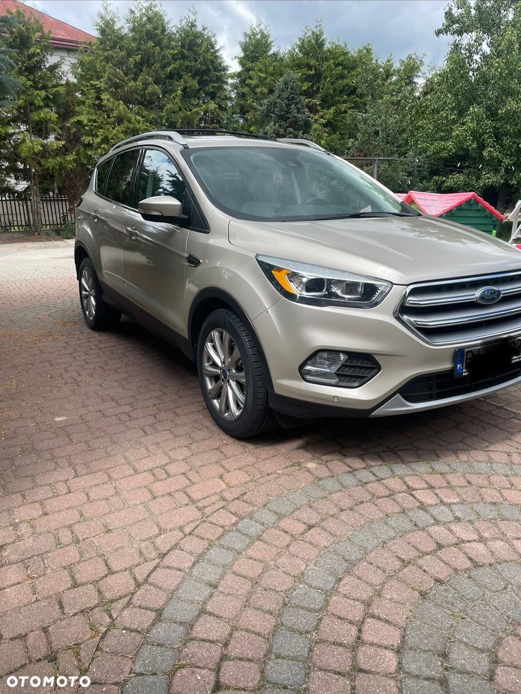 Ford Escape 2.0 EcoBoost AWD Titanium - 18