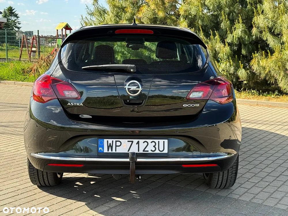 Opel Astra 1.4 Turbo - 4