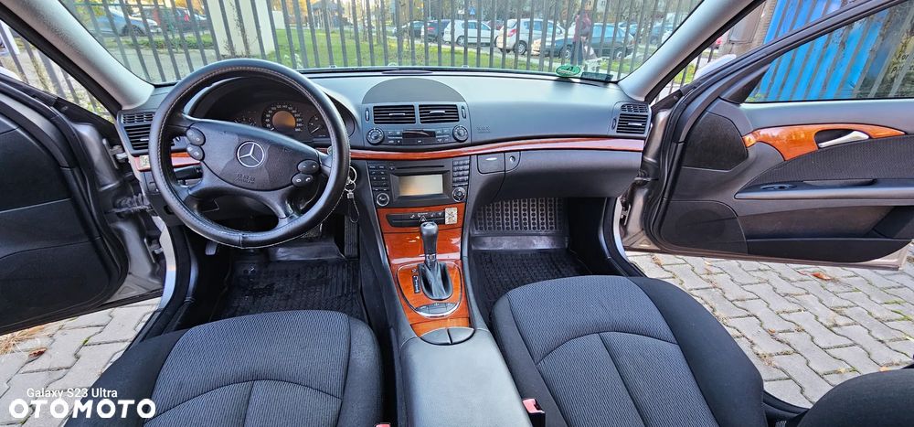 Mercedes-Benz Klasa E - 21