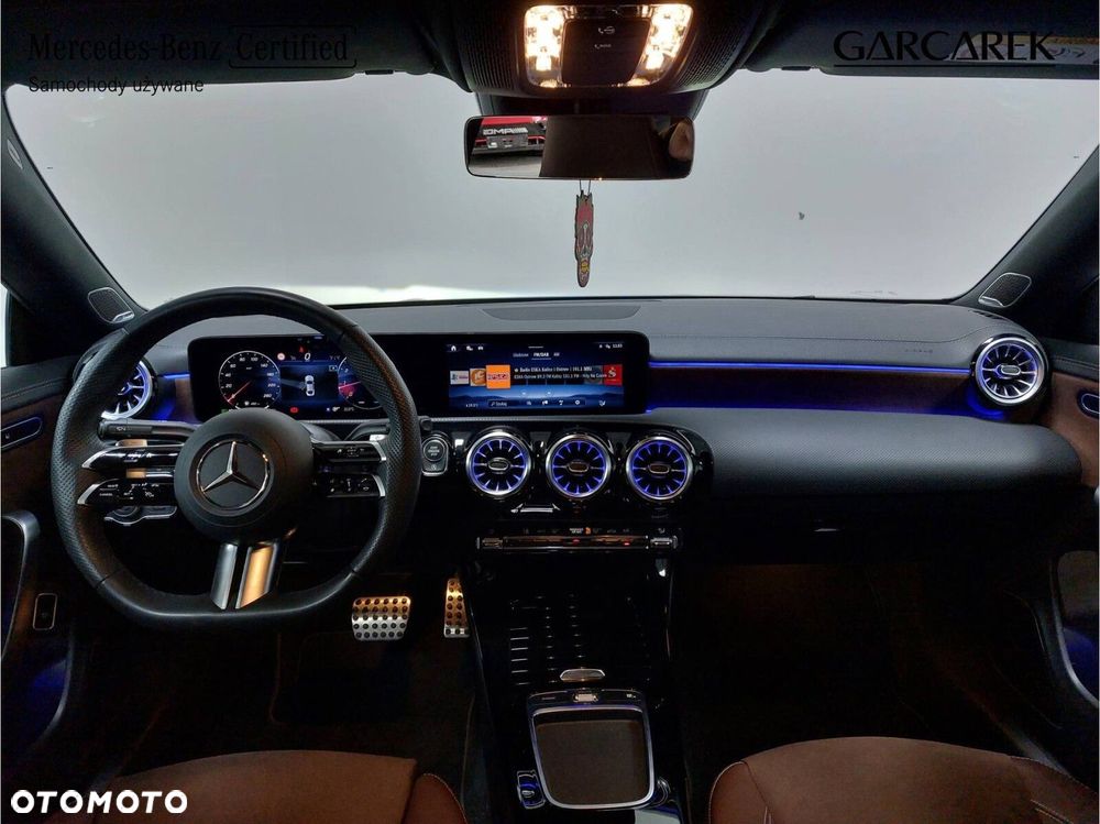 Mercedes-Benz CLA 220 4-Matic AMG Line 7G-DCT - 14