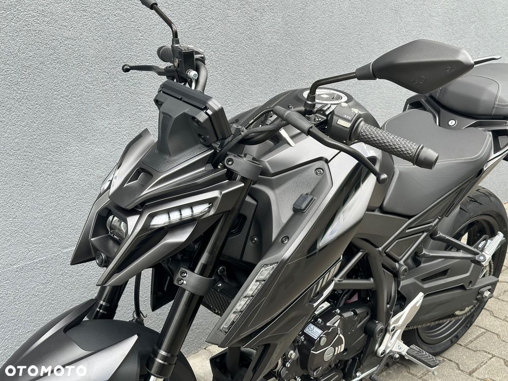 VOGE R125S - 11
