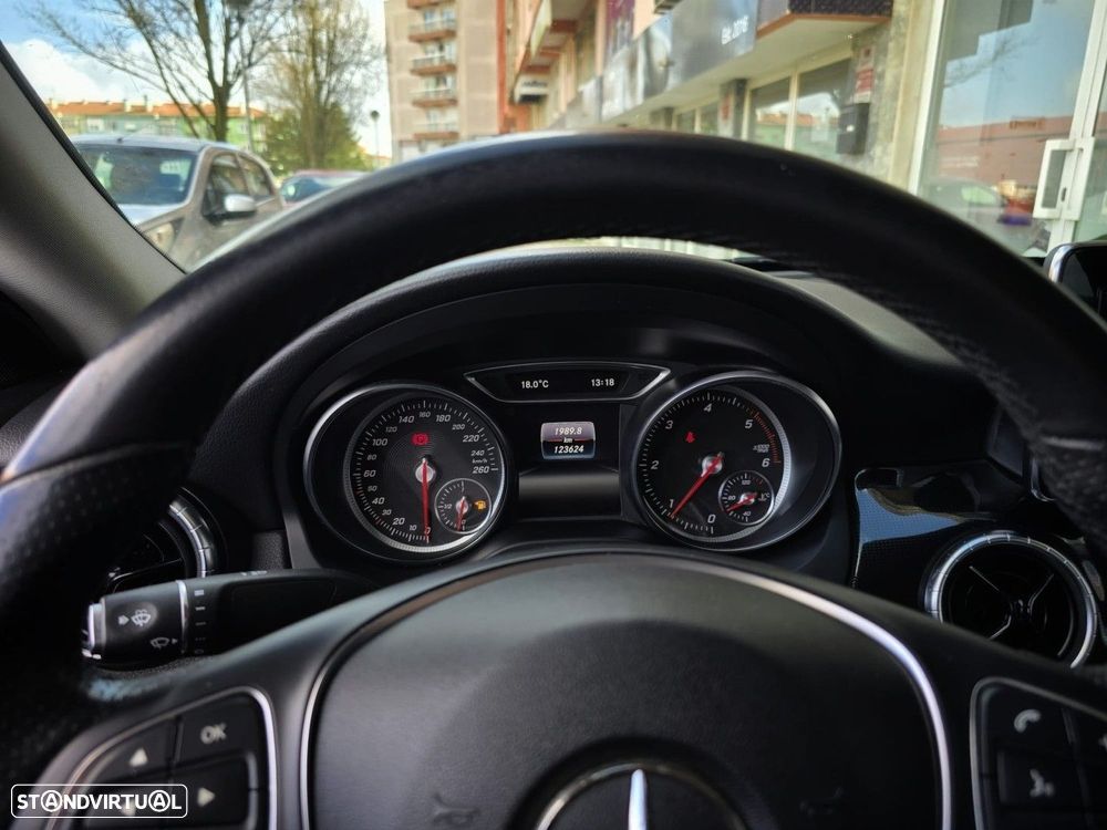 Mercedes-Benz CLA 180 d Urban - 20