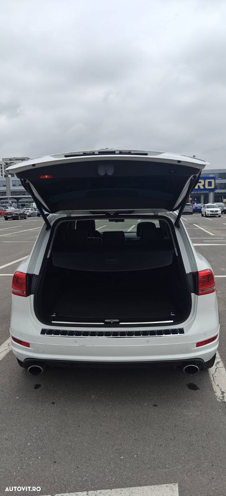 Volkswagen Touareg - 4