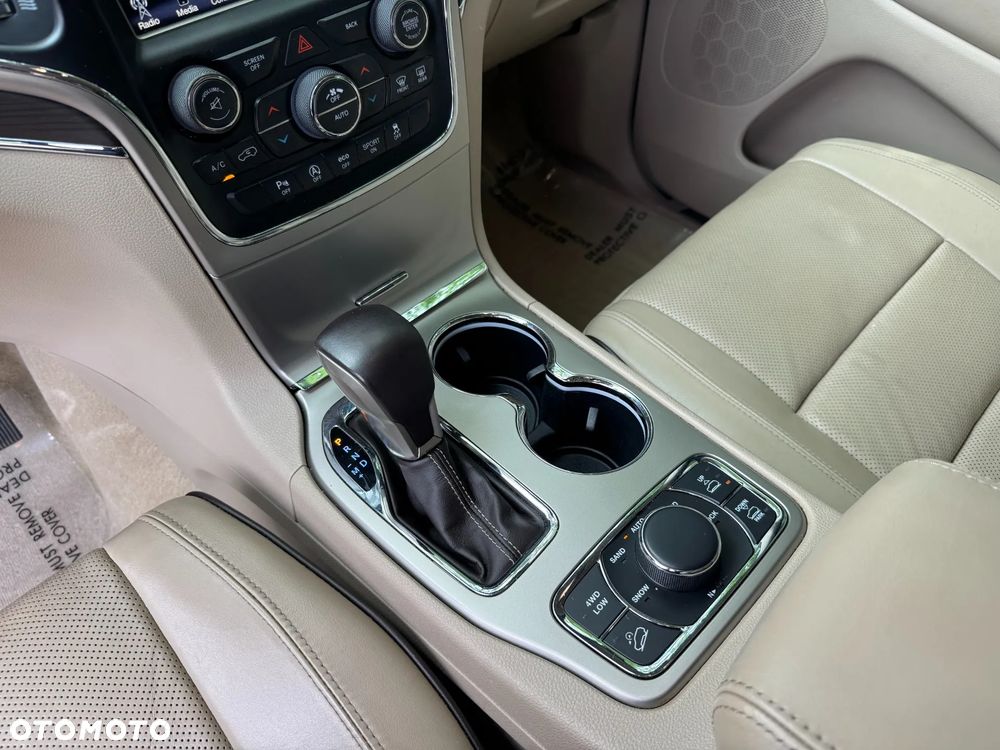 Jeep Grand Cherokee 3.6 V6 Overland Summit - 16