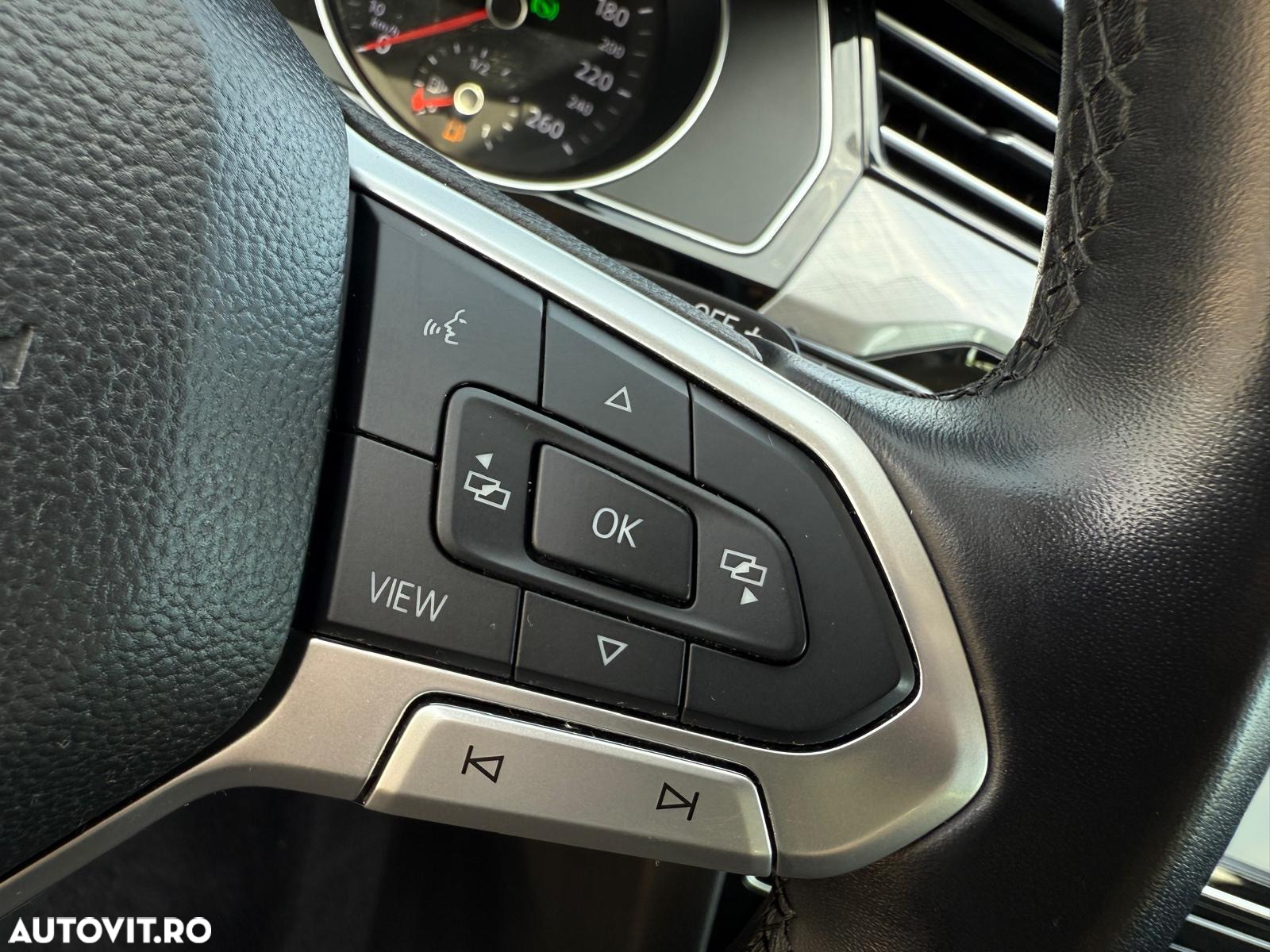 Volkswagen Passat - 18