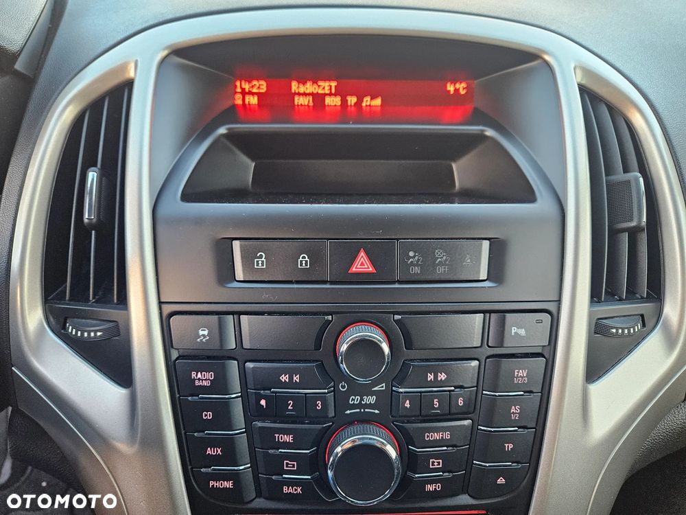 Opel Astra 1.4 Turbo - 23