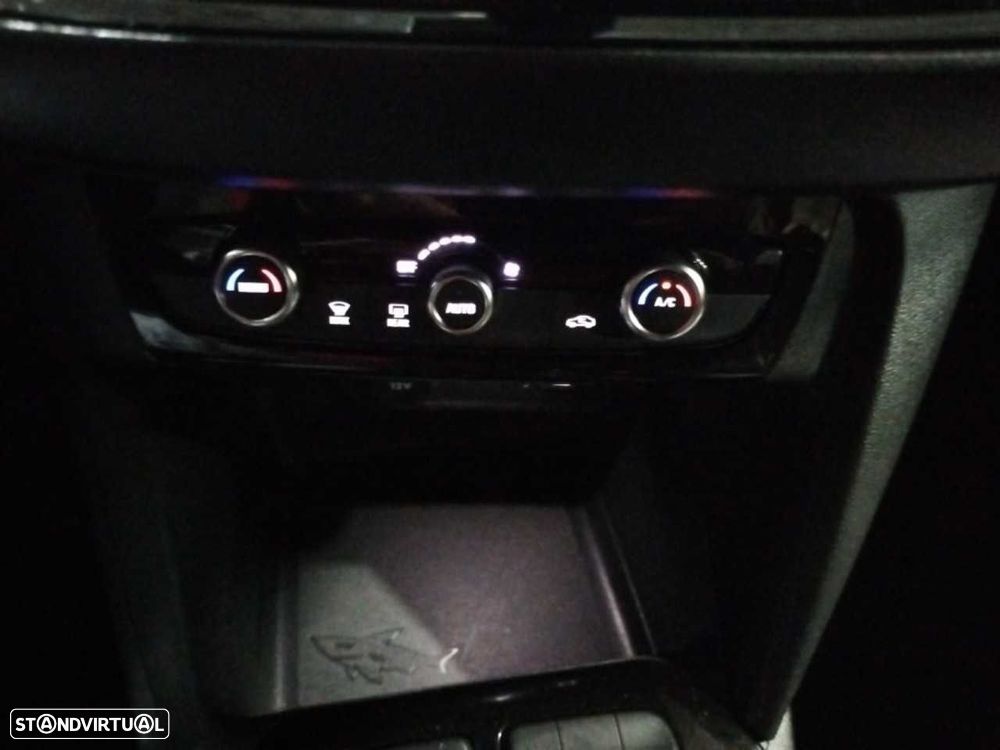 Opel Corsa 1.2 T GS - 18