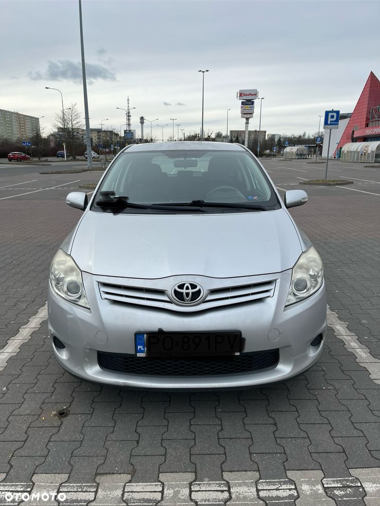 Toyota Auris 1.33 VVT-i Terra - 3