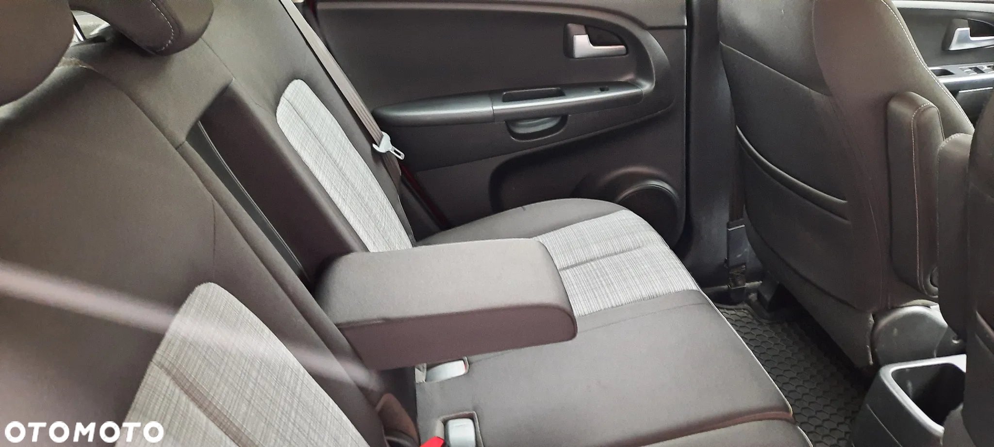 Kia Venga - 20