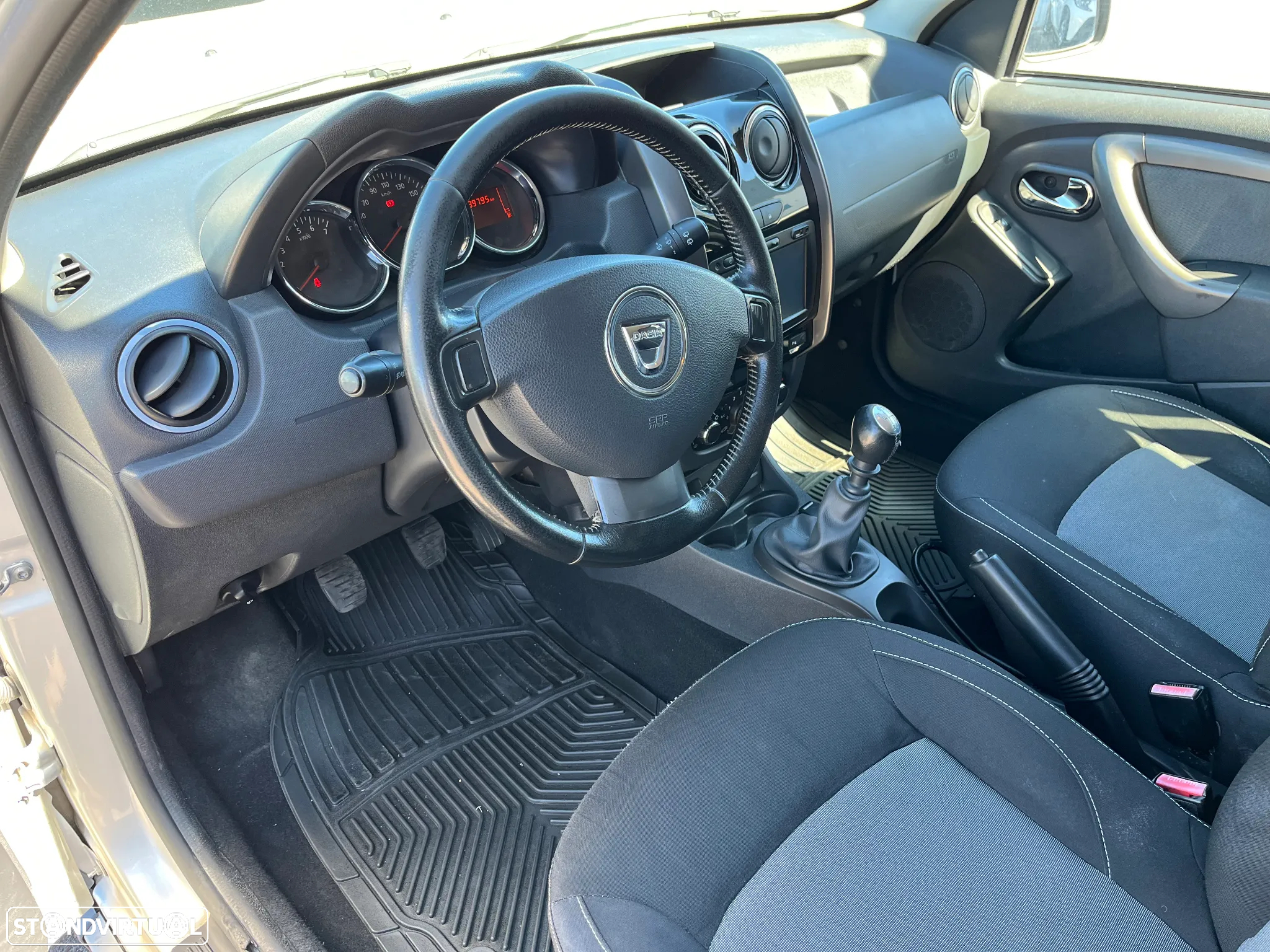 Dacia Duster 1.5 dCi Prestige - 12