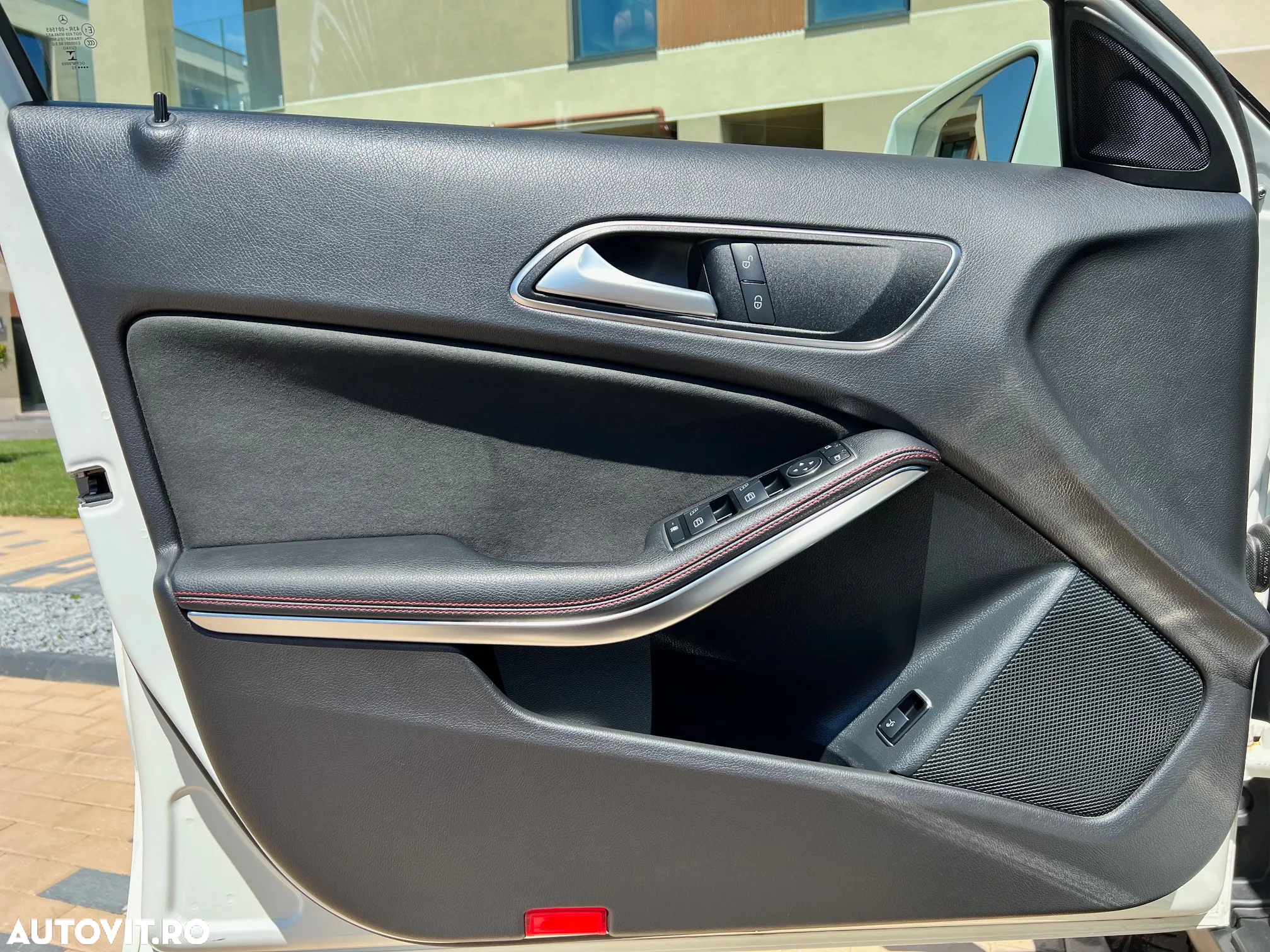 Mercedes-Benz GLA 200 7G-DCT AMG Line - 14