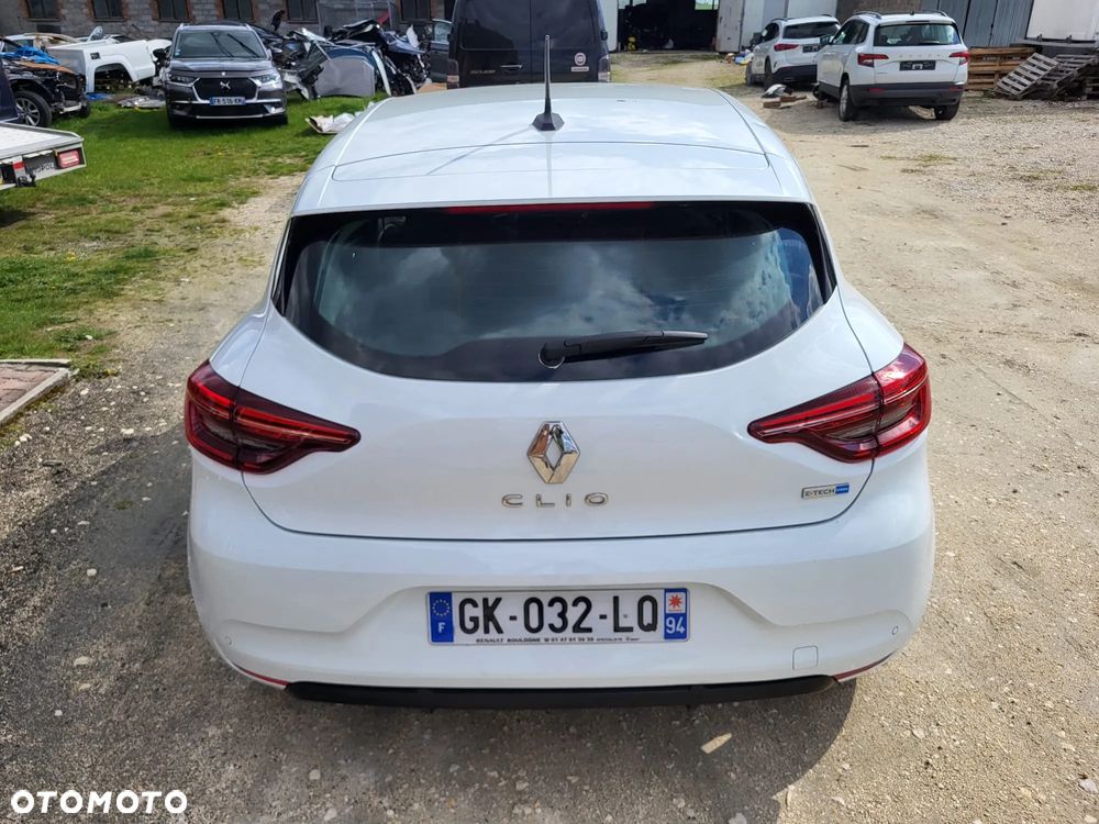 Renault Clio - 8
