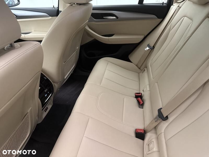 BMW X4 xDrive20i GPF sport - 21