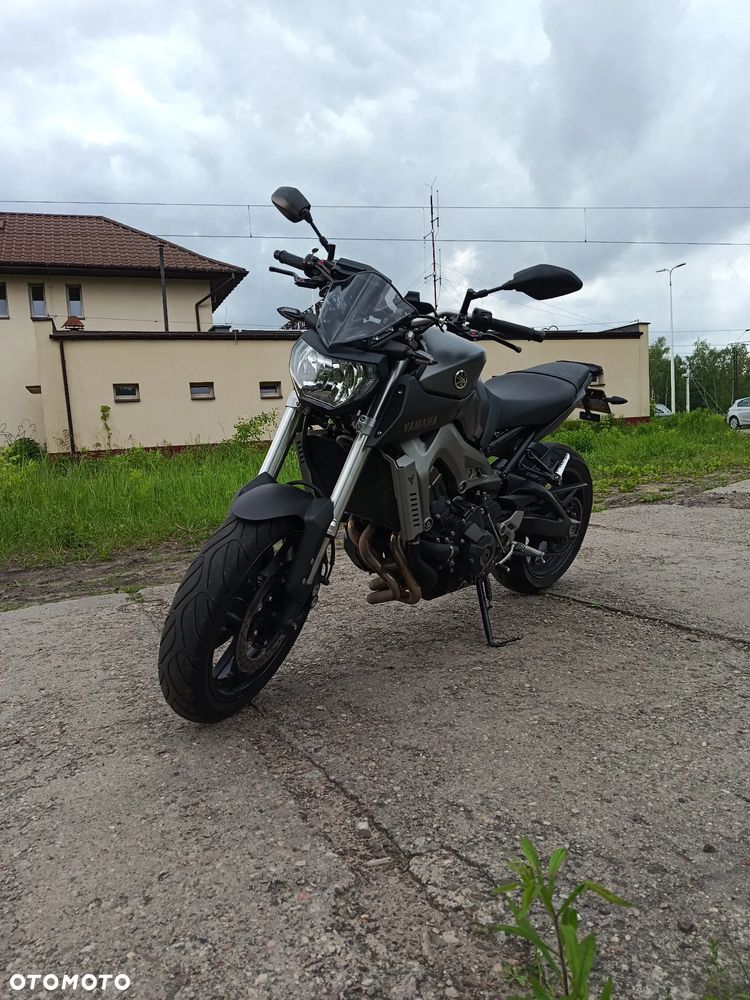 Yamaha MT - 9