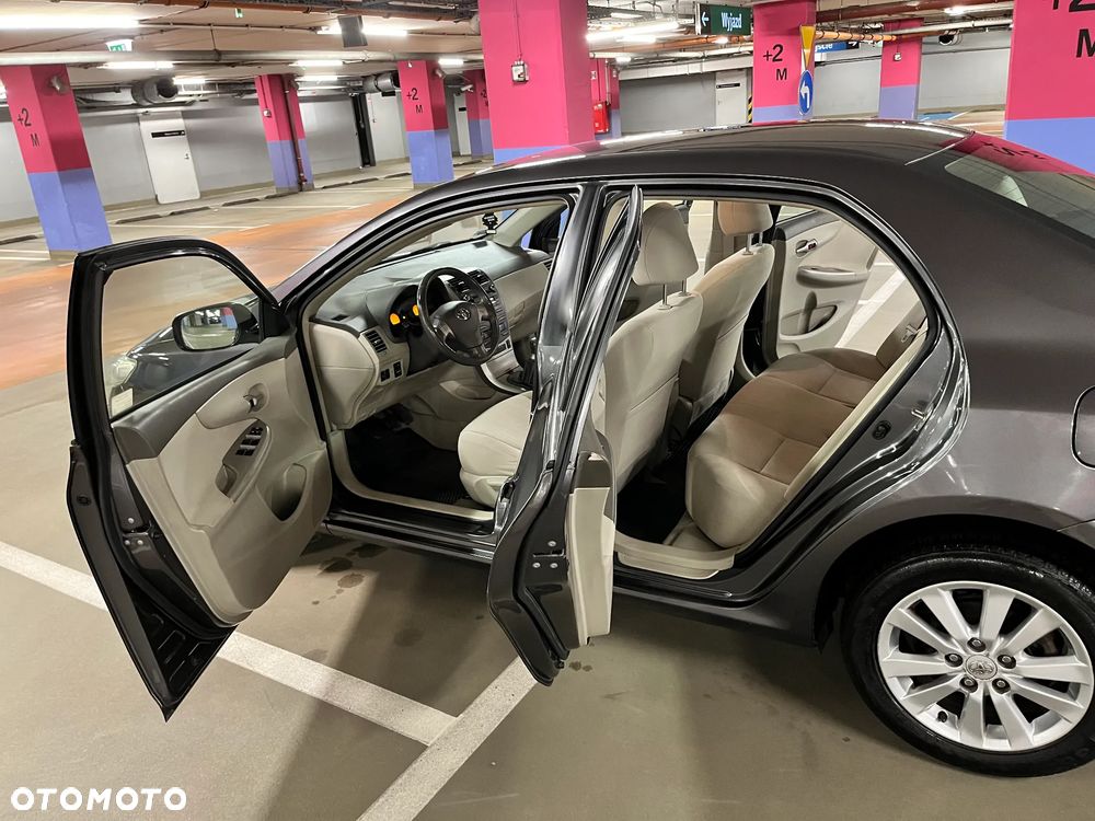 Toyota Corolla 1.6 VVT-i Luna - 6