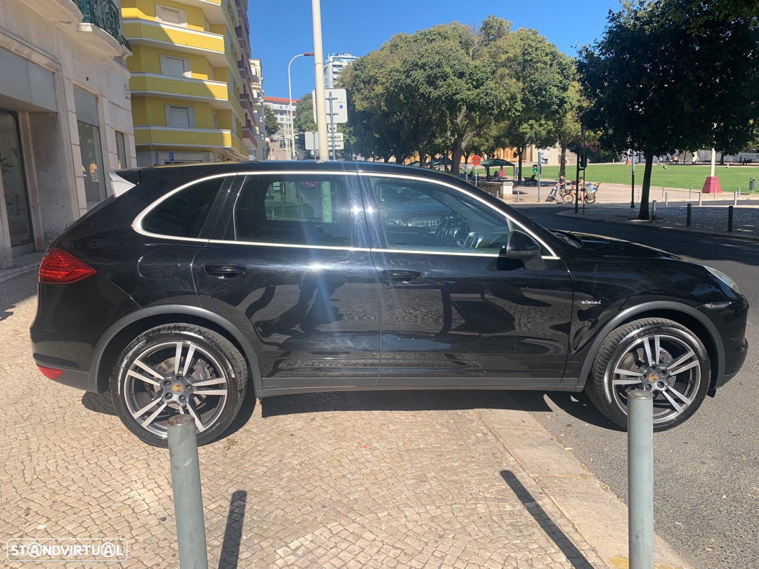Porsche Cayenne II Platinum Edition - 8